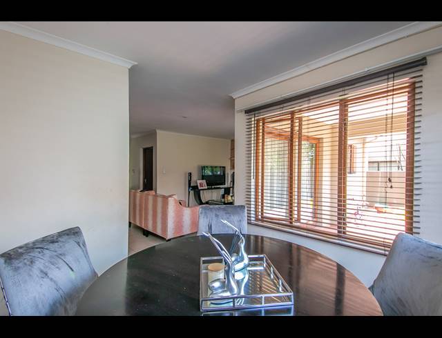 3 BEDROOM TOWNHOUSE RENTED IN RADIOKOP